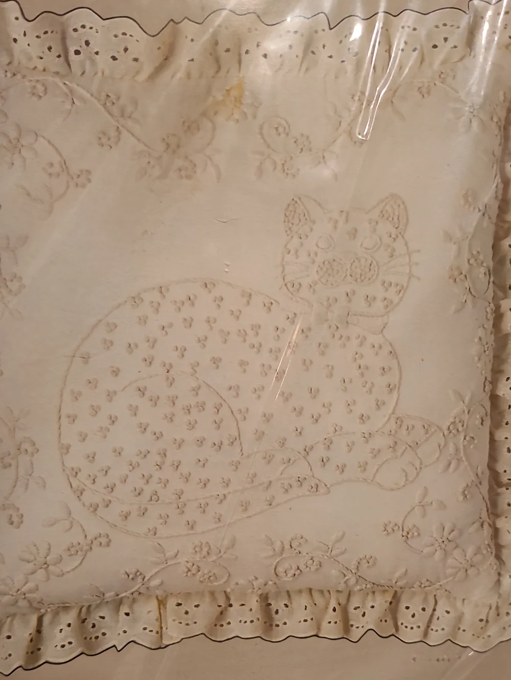Something Special Cat Pillow Cross Stitch, NWT Needle Sew Yarn